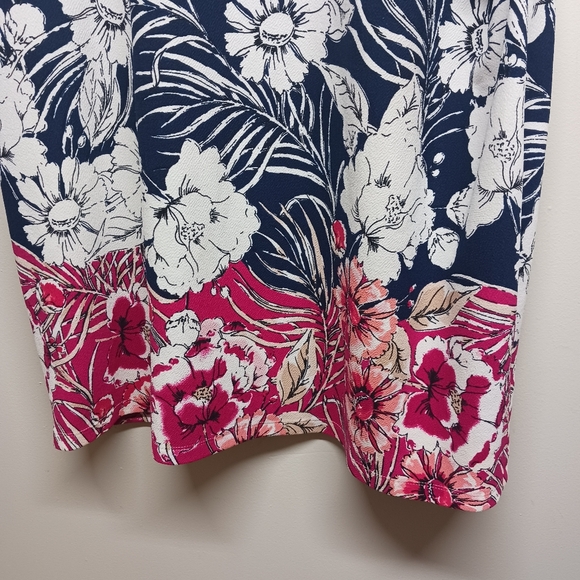 Violet B. Mini Dress Women Plus Size 2X Blue White Floral Short Sleeve Stretch - Picture 4 of 9